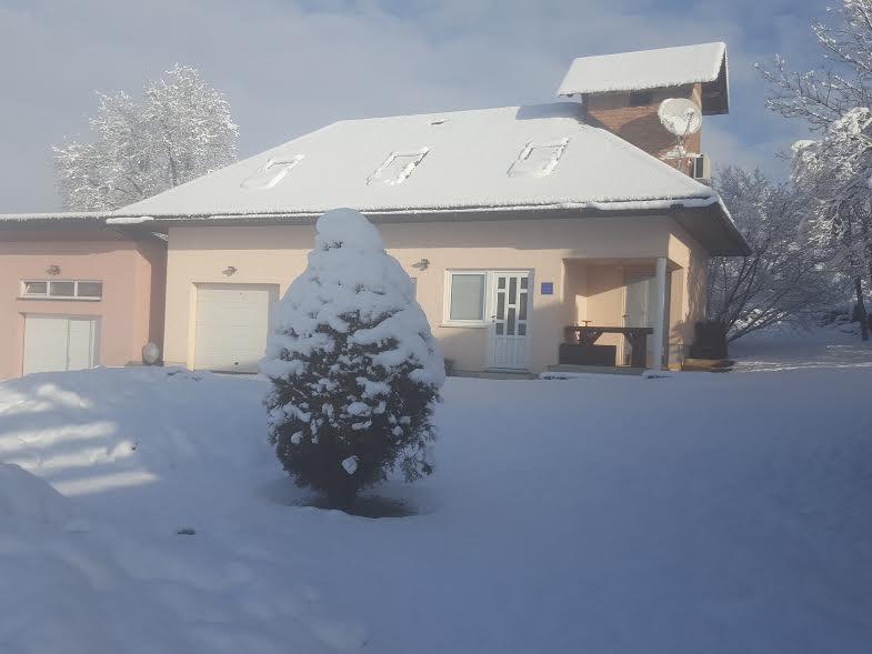 Apartment Oreskovic Otocac Bagian luar foto