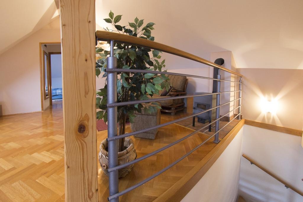Apartment Oreskovic Otocac Bagian luar foto